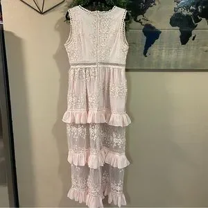 Garden dreams blush lace tiered maxi dress deals